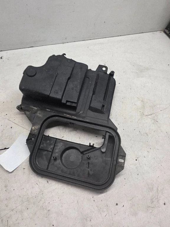 Fuse box cover – Audi A4 S4 B7 8E 8H (2005-2008)