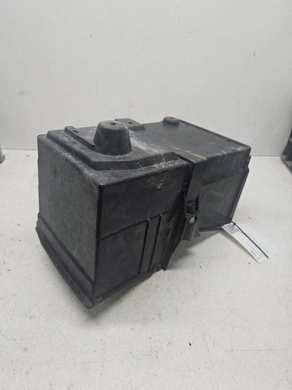 Battery box tray – Ford Focus C-MAX (2003-2010)
