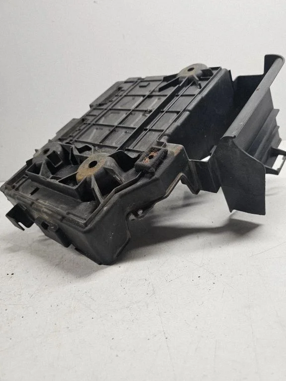 Battery box tray 8200003058