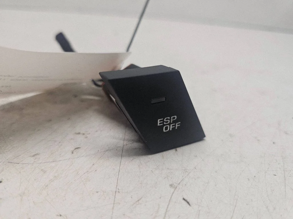 ESP (stabilumo sistemos) jungtukas