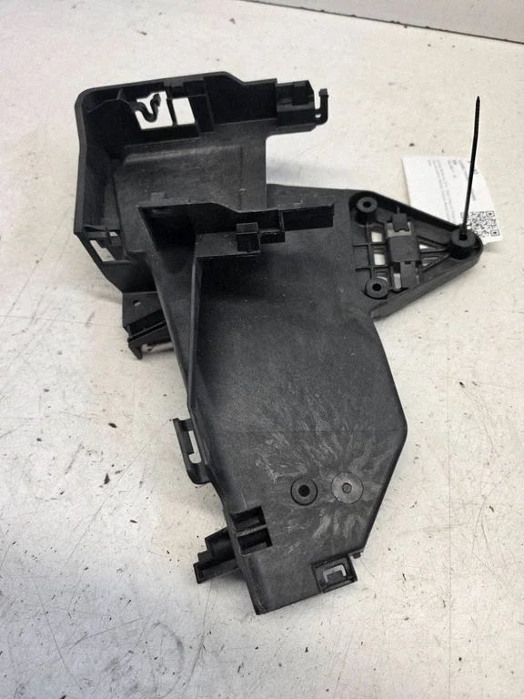 Wspornik klamki zewnętrznej drzwi przednich – Volvo S60 (2011-2013)