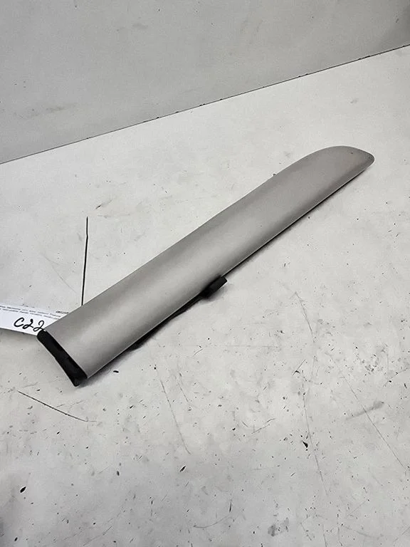 Estate rear side window sun shade/blind 96848052