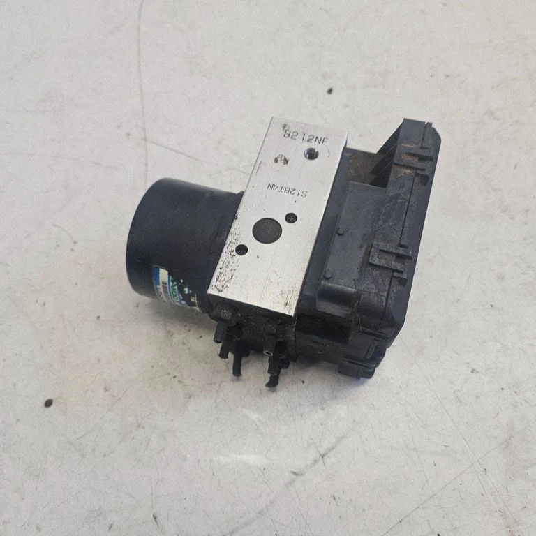 ABS block – Hyundai Santa Fe (2000-2006)
