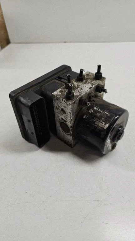 ABS block – Volkswagen Polo (2002-2005)