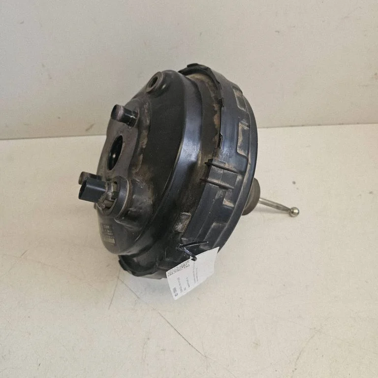 Brake booster – Audi Q7 4L (2005-2015)