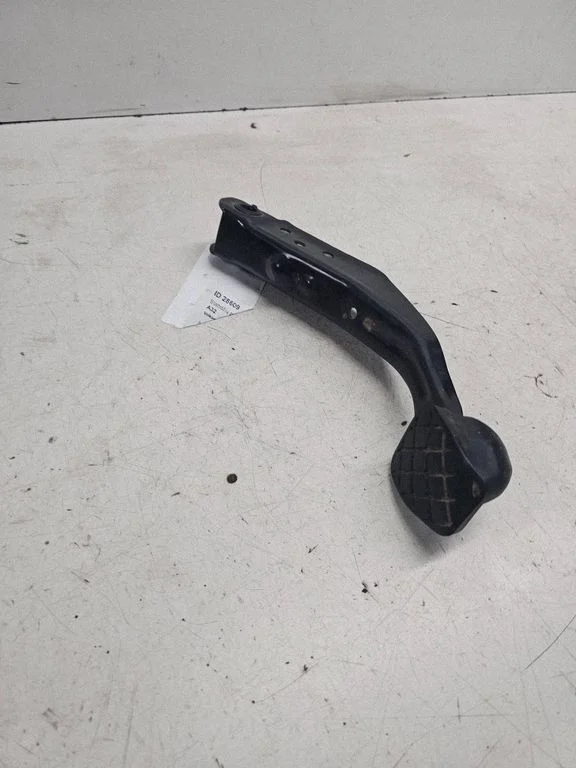 Brake pedal – Volkswagen Golf IV (1998-2005)