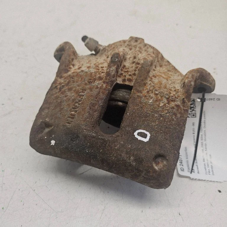 Front brake caliper – front right