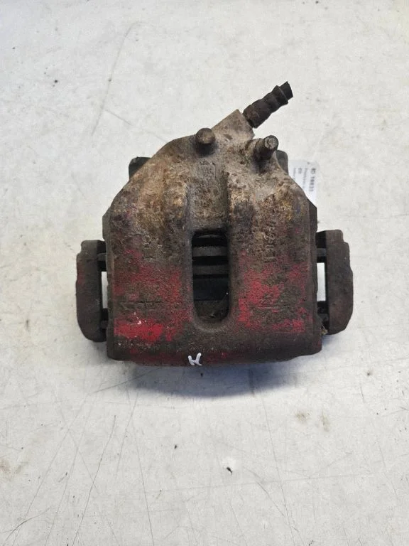 Front brake caliper – front left