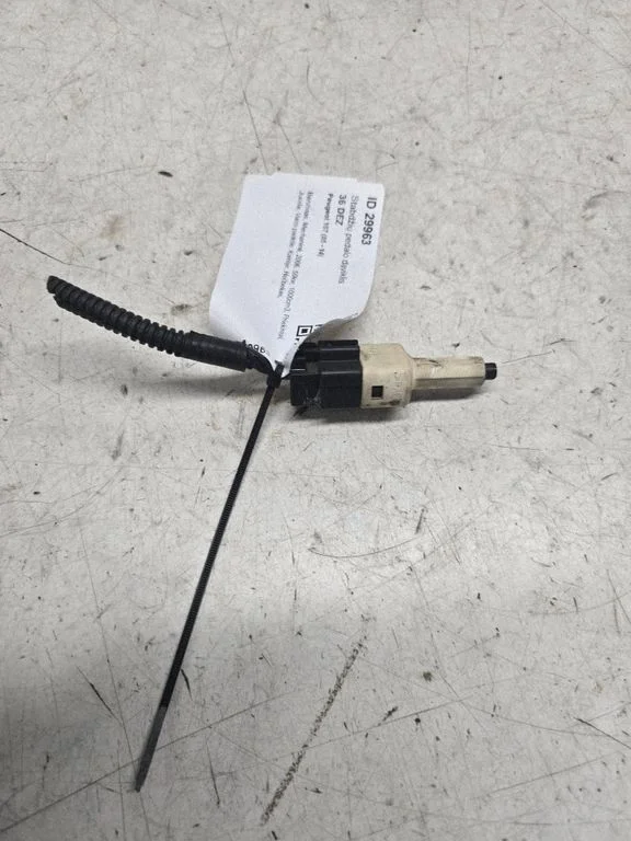 Brake pedal sensor switch