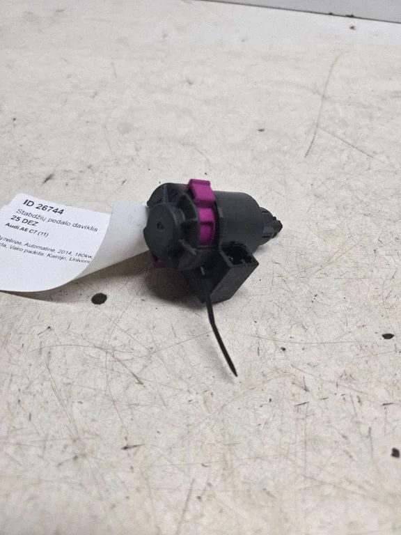 Brake pedal sensor switch 4F0945459B