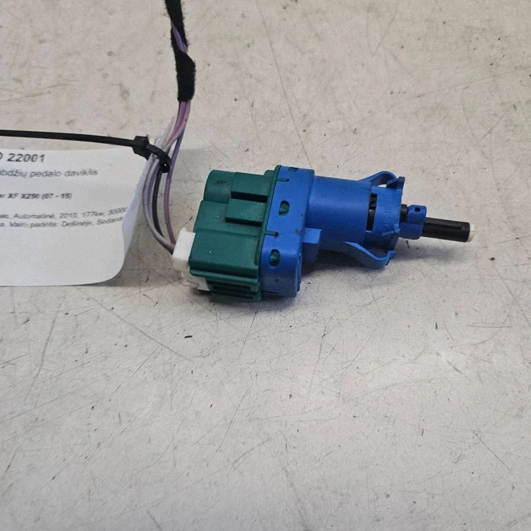 Brake pedal sensor switch 6W8313480AB