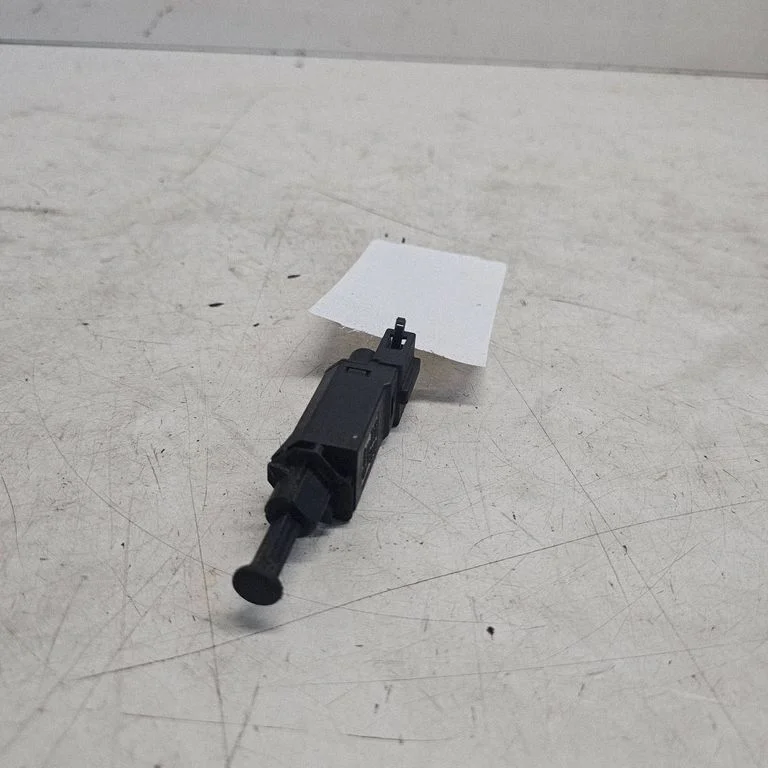 Brake pedal sensor switch 927189D