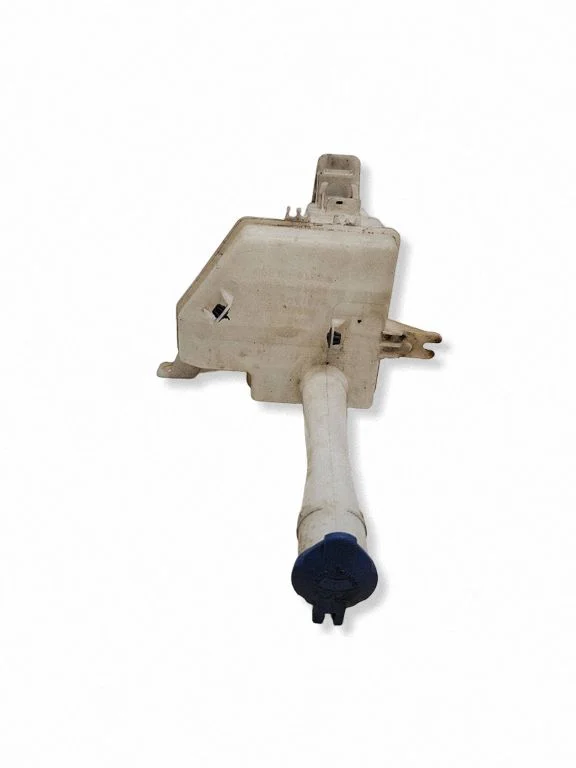Windshield washer fluid reservoir/tank 986102L000