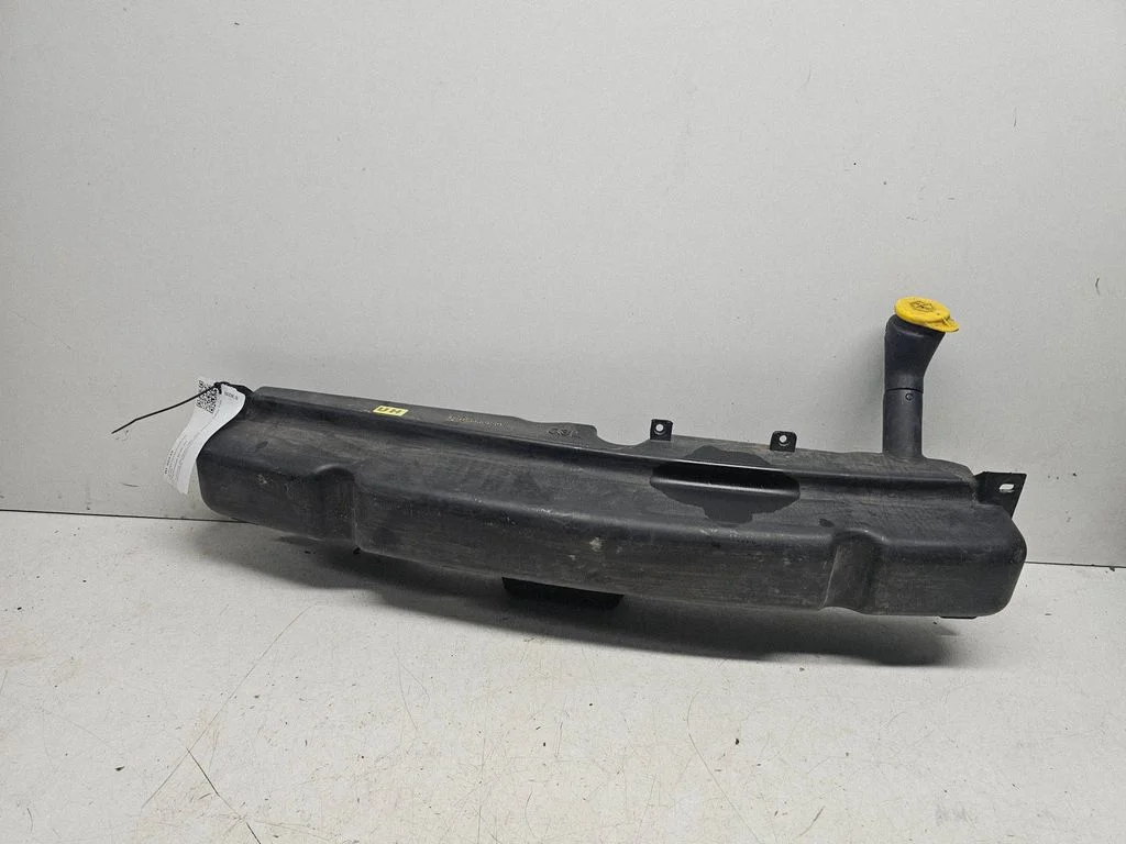 Windshield washer fluid reservoir/tank 90566824