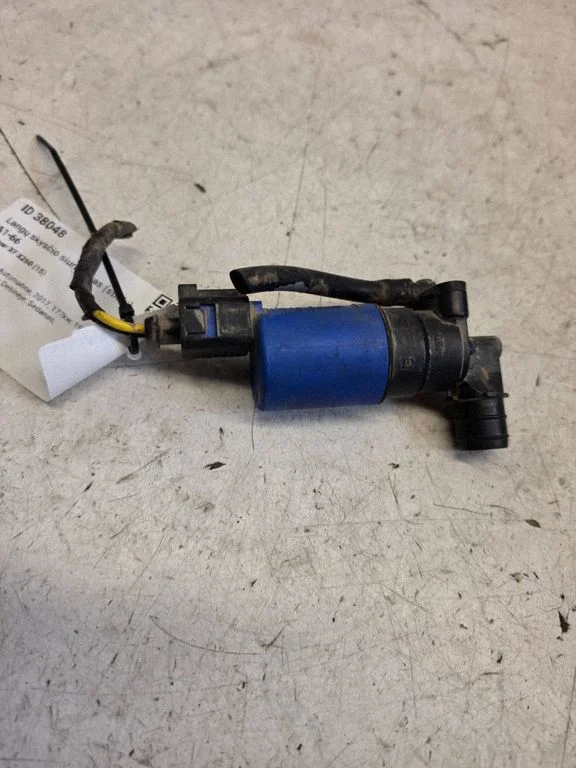 Klaasipesuvedeliku pump (klaaside) – Jaguar XF X260 (2015-)