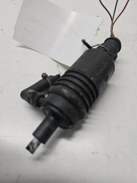 Windscreen/windshield washer pump 4A0955651