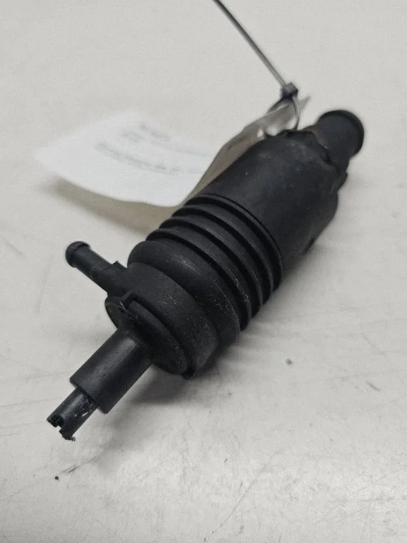 Windscreen/windshield washer pump 4A0955651