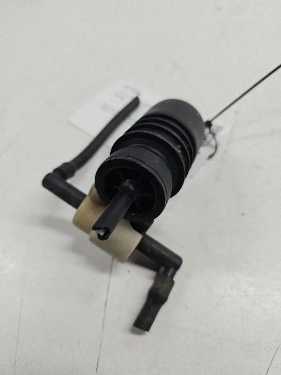 Windscreen/windshield washer pump