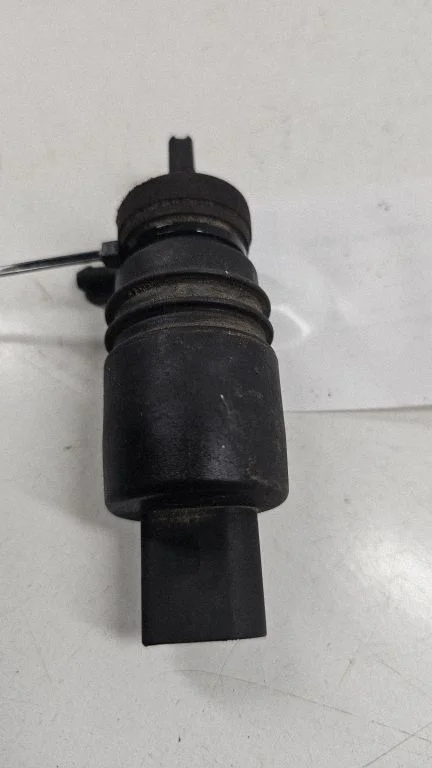 Windscreen/windshield washer pump