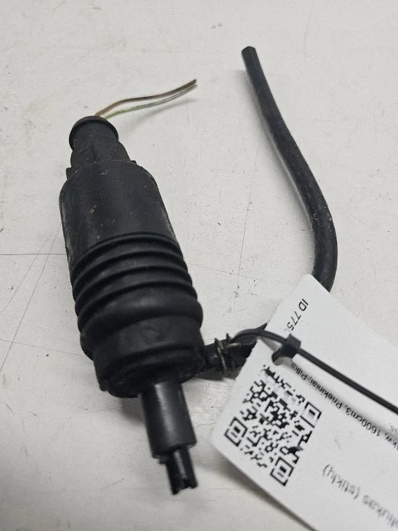 Windscreen/windshield washer pump 4A0955651