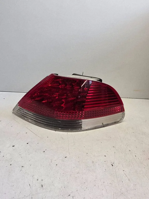 Lampa tylna w błotniku 155514