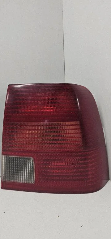 Rear/tail lights 3B5945096F