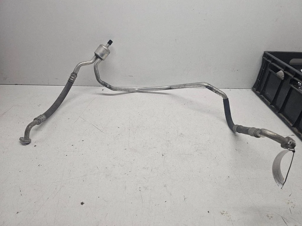 Air conditioning (A/C) pipe/hose