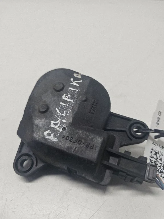 Gaisa aizvara motoriņš/aktuators 04885465AA