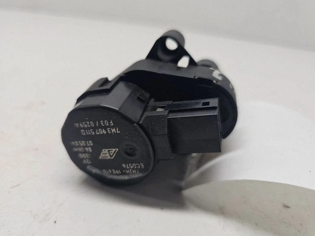 Air flap motor/actuator 7M3907511D