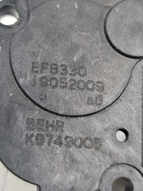 Gaisa aizvara motoriņš/aktuators K9749005