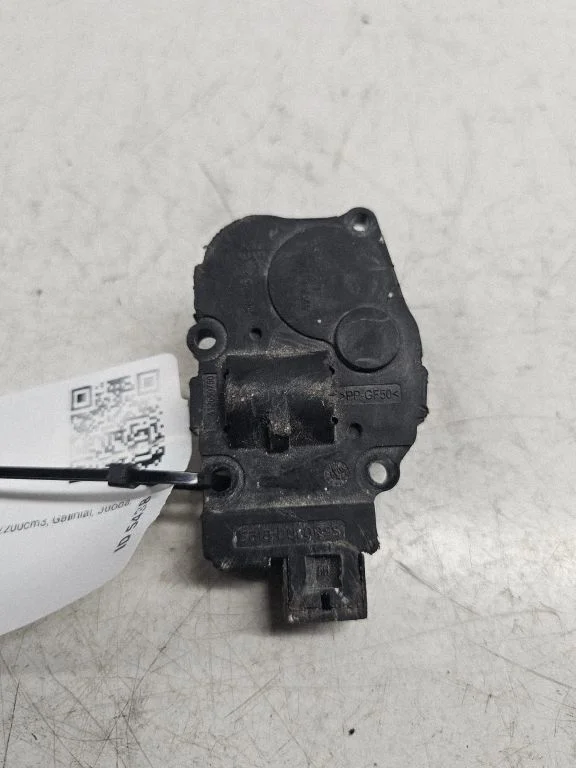 Gaisa aizvara motoriņš/aktuators K9749005