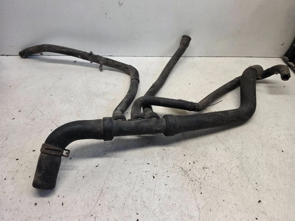 Engine coolant pipe/hose HSR20244