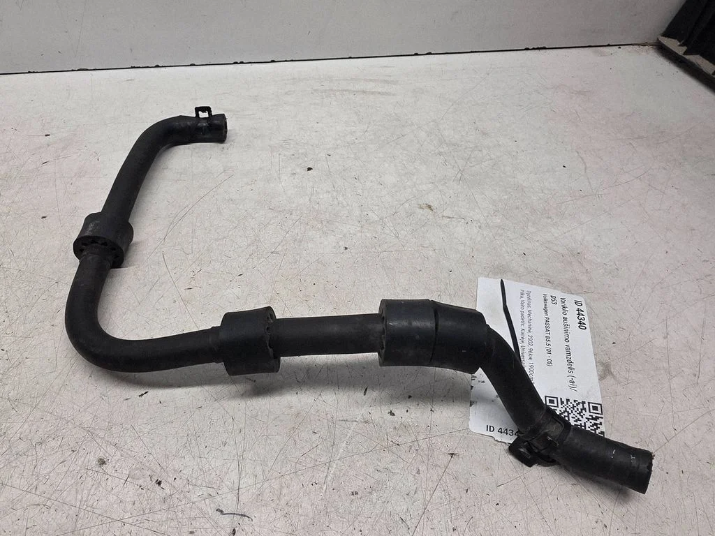 Engine coolant pipe/hose – Volkswagen Passat B5.5 (2001-2005)