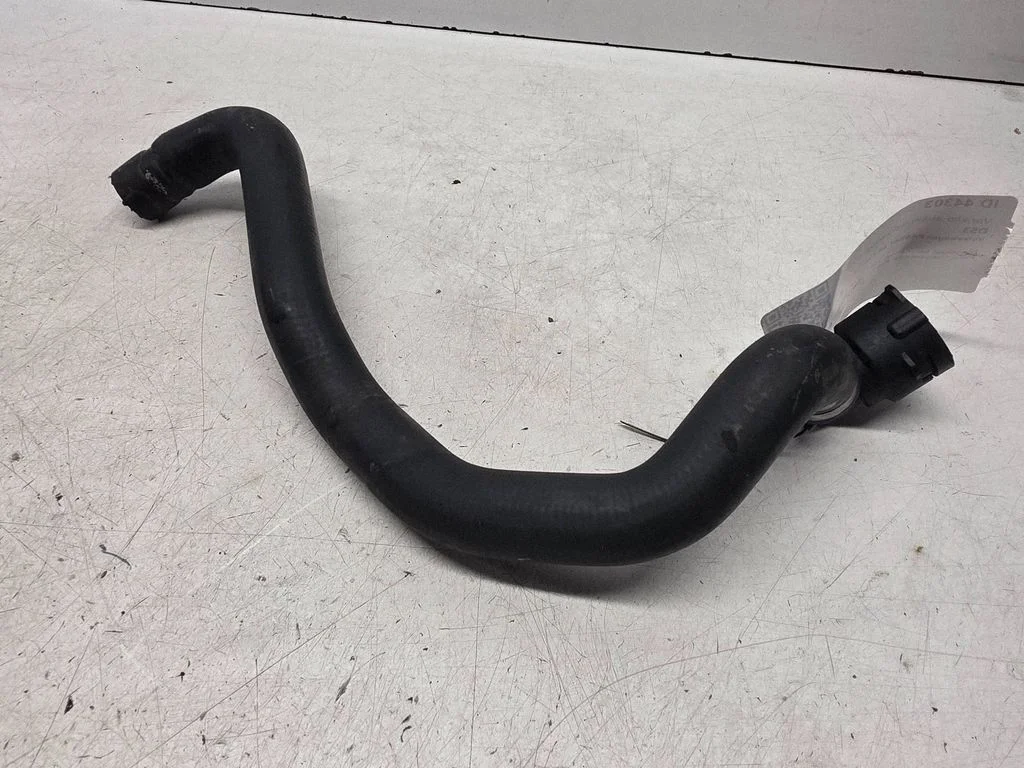 Engine coolant pipe/hose – Volkswagen Passat B5.5 (2001-2005)