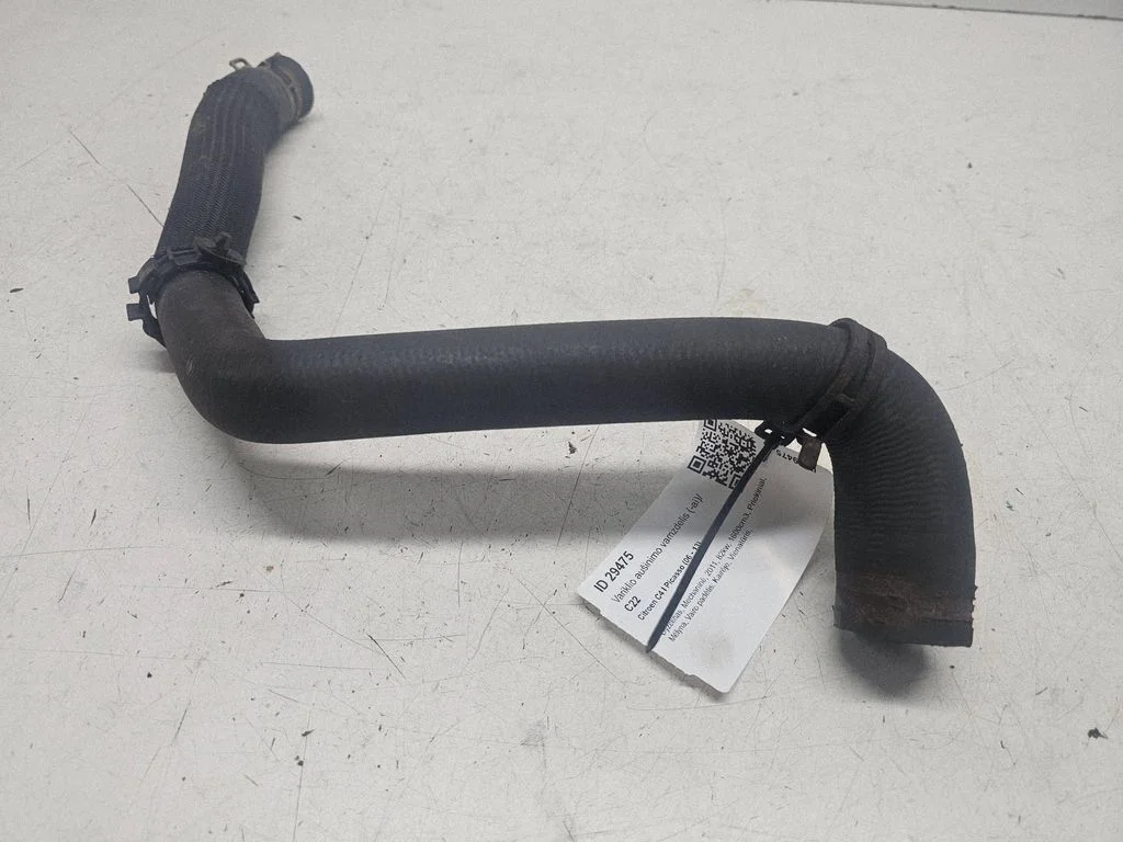 Engine coolant pipe/hose