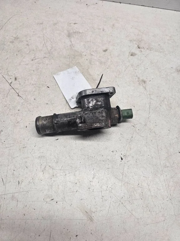 Engine coolant pipe/hose 038121133J