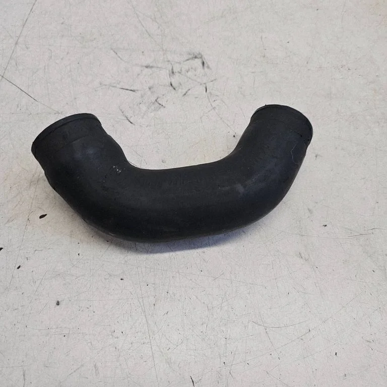 Engine coolant pipe/hose 8E0145837B