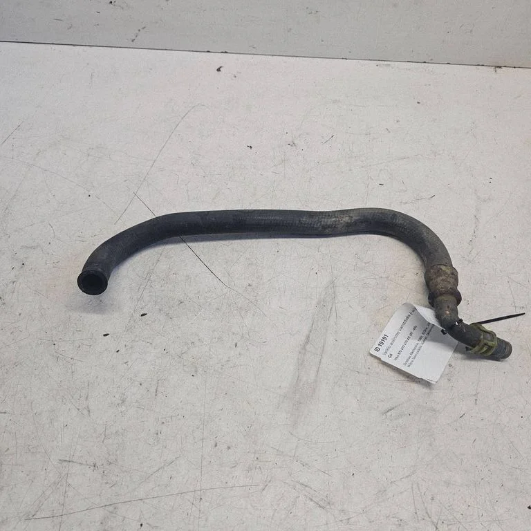 Engine coolant pipe/hose