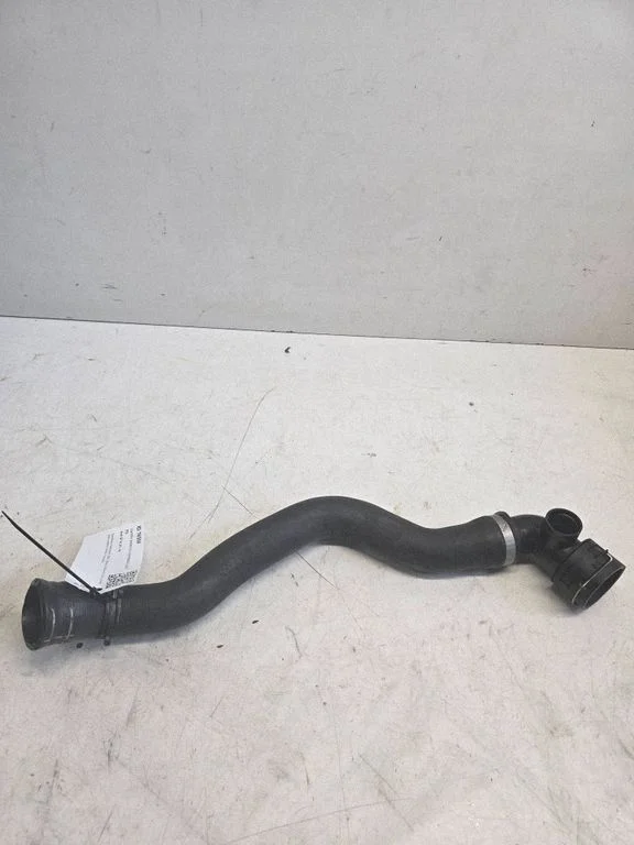 Engine coolant pipe/hose – Audi Q7 4L (2005-2015)