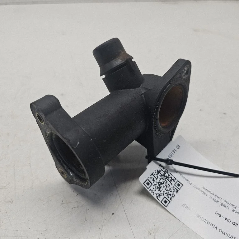 Engine coolant pipe/hose