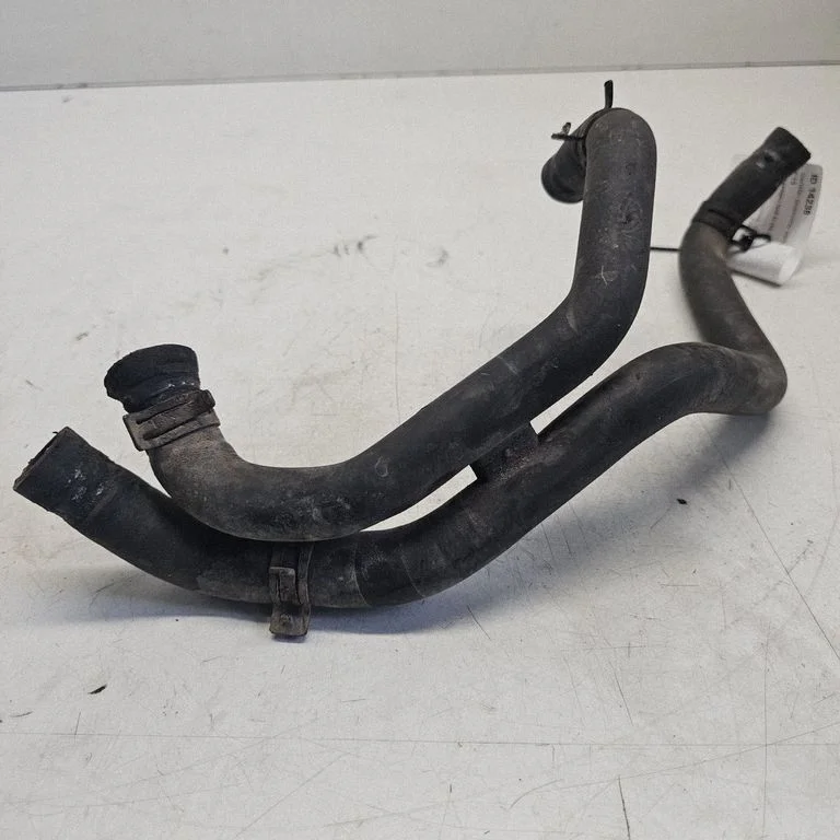 Engine coolant pipe/hose 1J0121086B