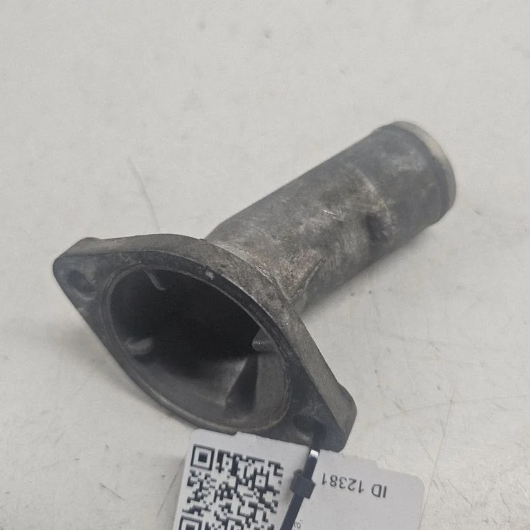 Engine coolant pipe/hose
