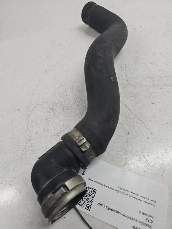 Engine coolant pipe/hose