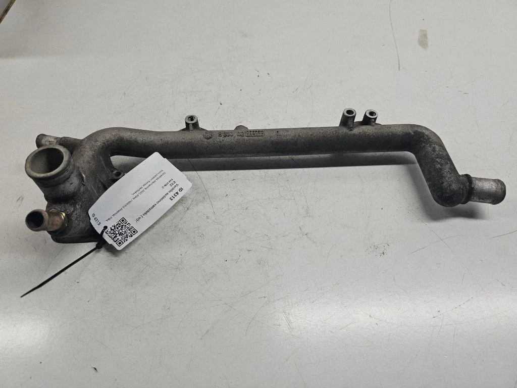 Engine coolant pipe/hose B833