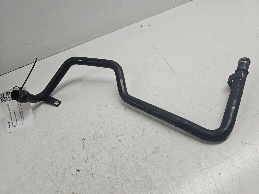 Engine coolant pipe/hose