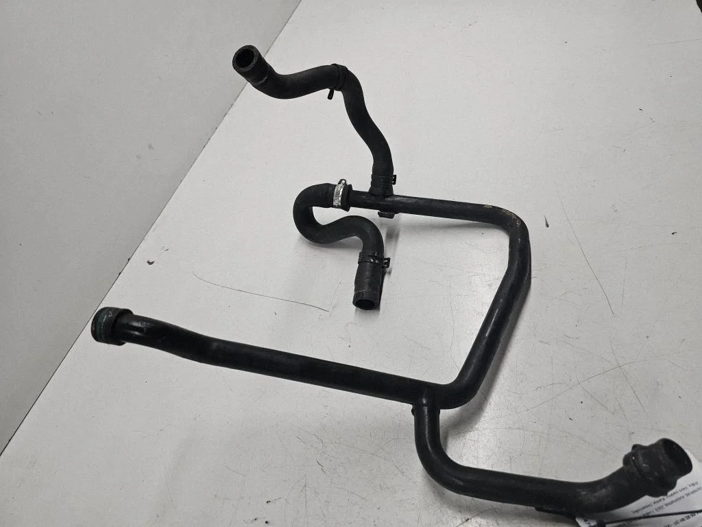 Engine coolant pipe/hose