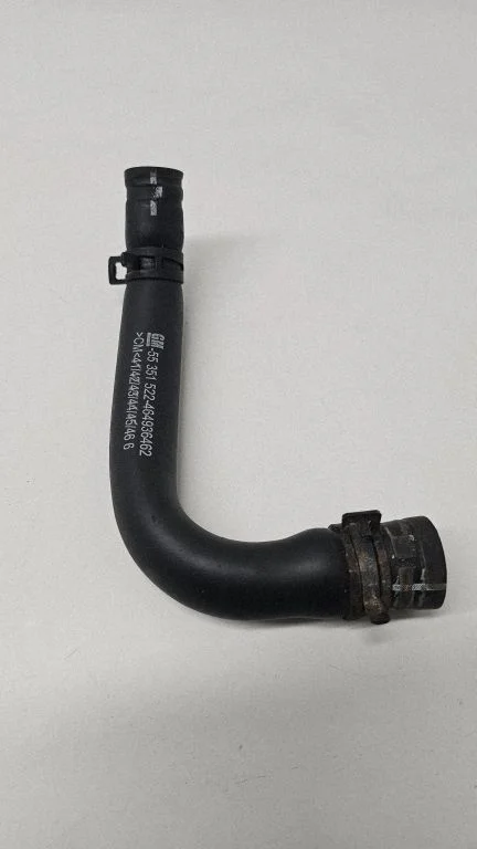 Engine coolant pipe/hose