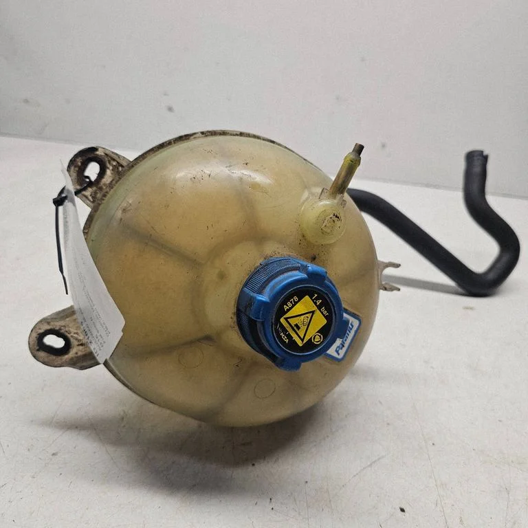 Coolant expansion tank/reservoir 46797121
