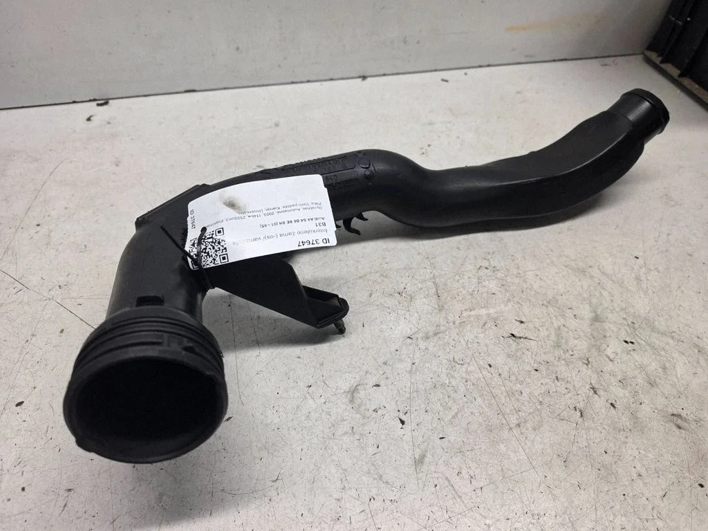 Intercooler hose/pipe 3B0145762E