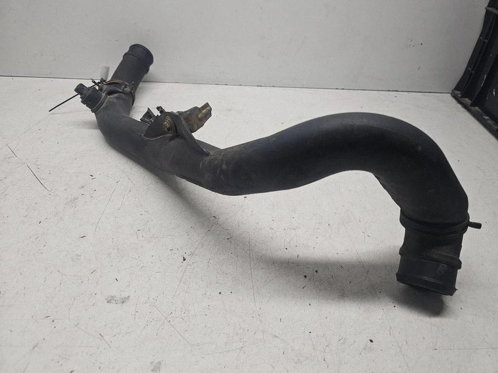 Intercooler hose/pipe 7M0145958D